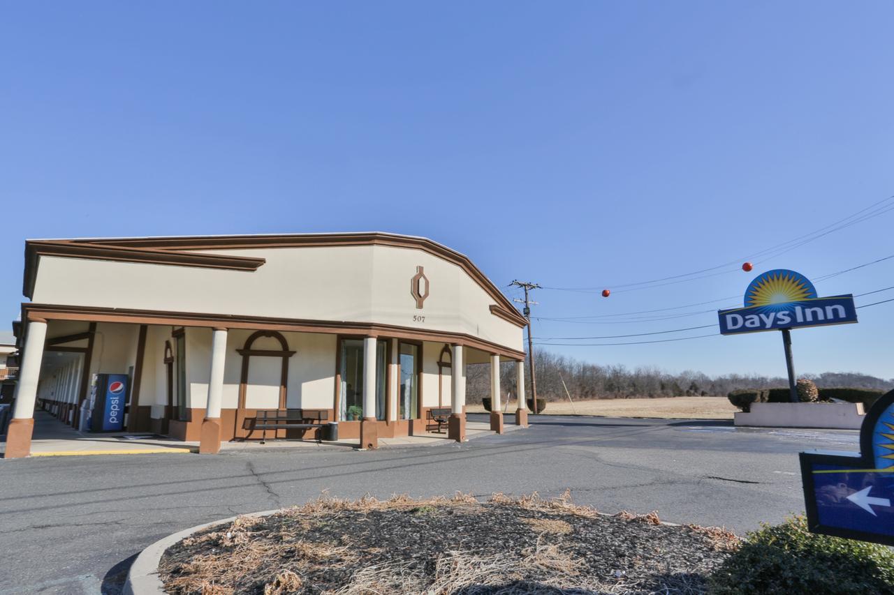 Days Inn By Wyndham Wrightstown Mcguire Afb Bordentown Exterior photo